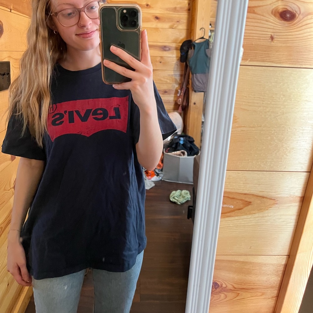 Men’s Levis Tee